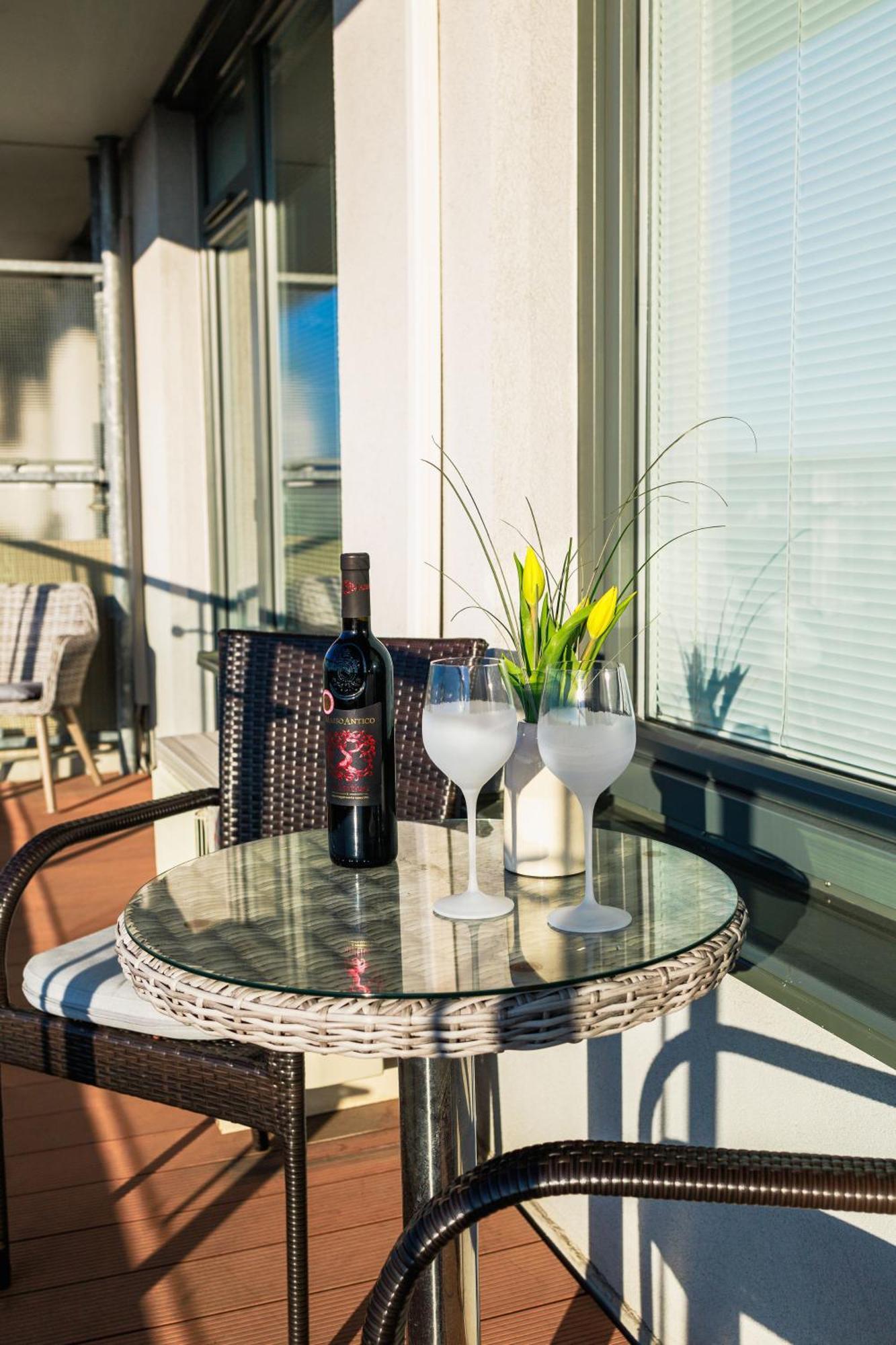 Sunny Apartment With Amazing Terrace On The 13Th Floor Near City Center Братислава Екстер'єр фото